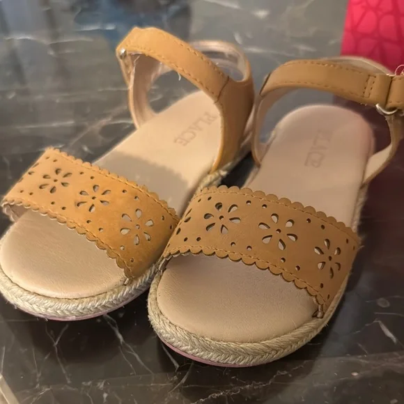 The Children's Place Tan Sandals with Perforated Design - Picture 4 of 4